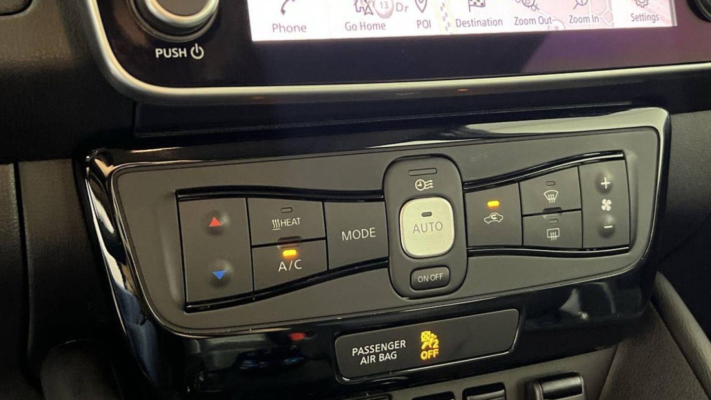 2020 Nissan LEAF 1N4AZ1CP5LC306239
