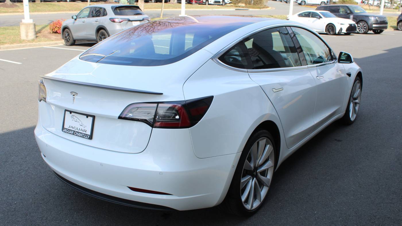 2018 Tesla Model 3 5YJ3E1EB3JF148449