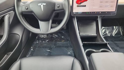 2020 Tesla Model Y 5YJYGDEF6LF012596