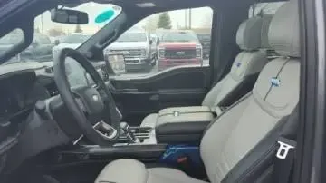 2025 Ford F-150 Lightning 1FT6W7L78SWG00453