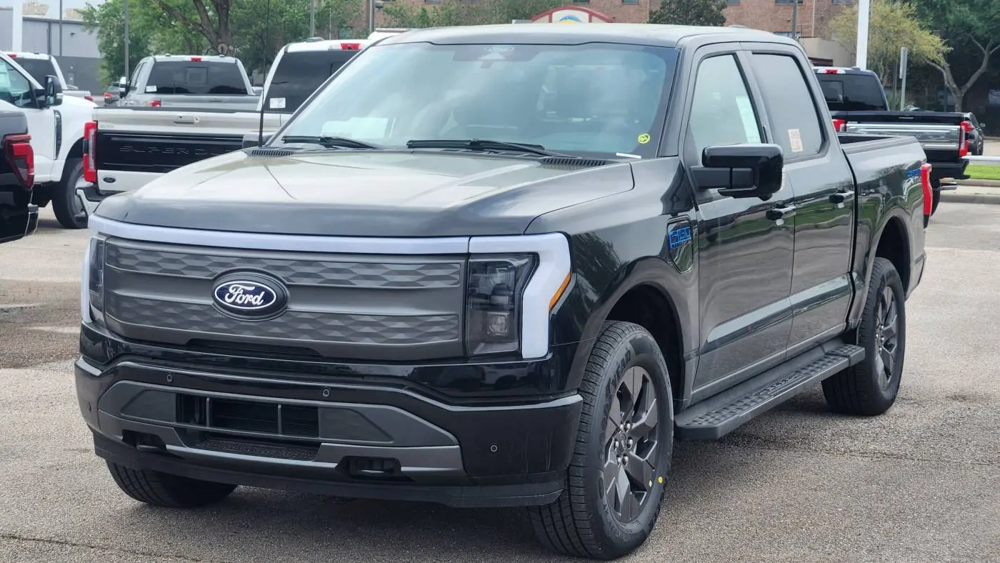 2025 Ford F-150 Lightning 1FT6W5L72SWG01179