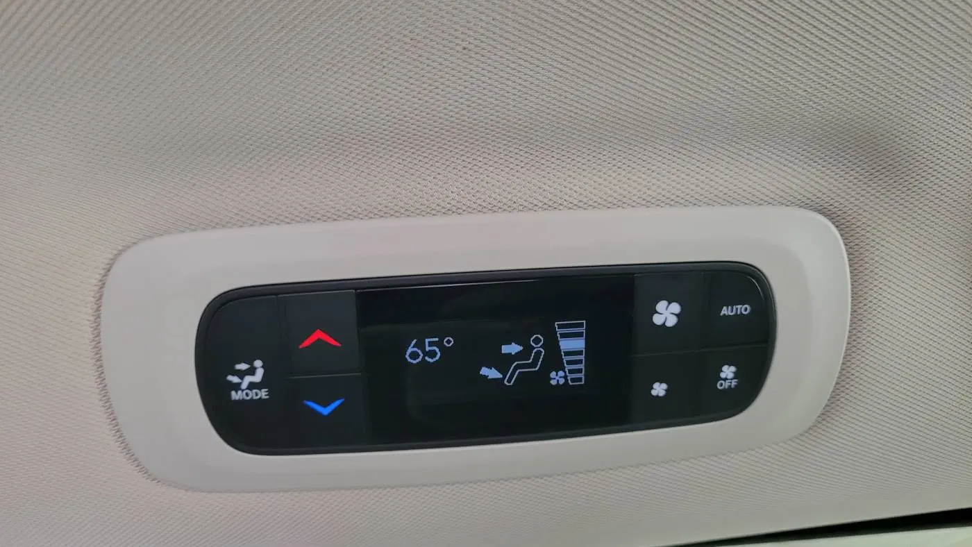 2021 Chrysler Pacifica 2C4RC1S70MR501397