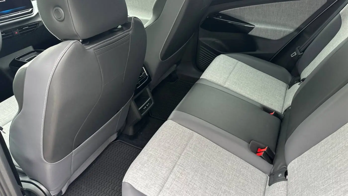 2025 Volkswagen ID.4 1V2CRPE89SC002338