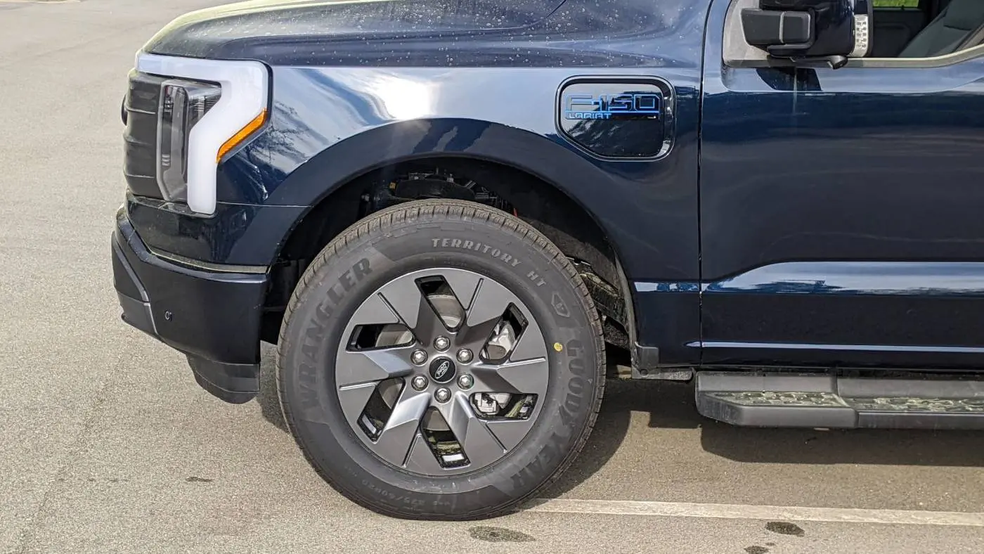 2025 Ford F-150 Lightning 1FT6W5L71SWG04963