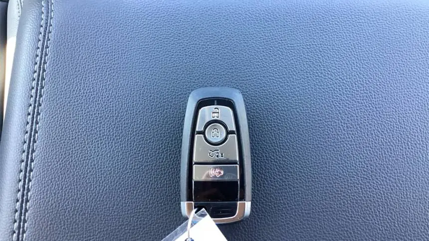 2025 Ford F-150 Lightning 1FT6W3LU3SWG07325