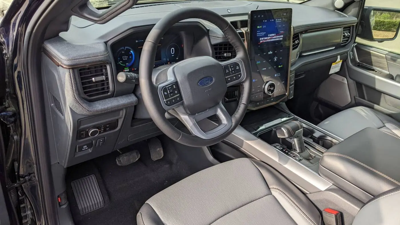 2025 Ford F-150 Lightning 1FT6W5L71SWG04963