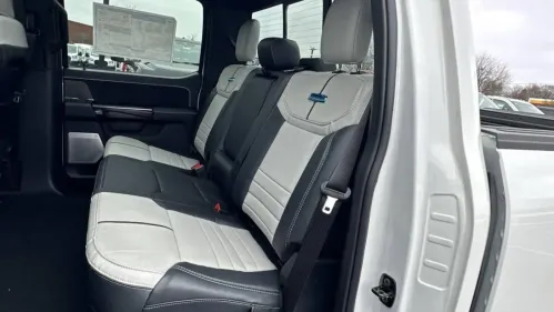 2024 Ford F-150 Lightning 1FT6W7L7XRWG25820