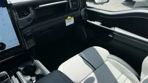 2025 Ford F-150 Lightning 1FT6W7L71SWG03890