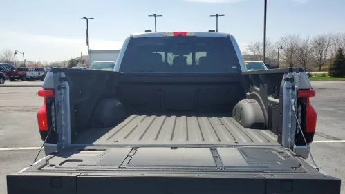 2024 Ford F-150 Lightning 1FT6W7L79RWG25517