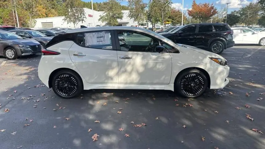 2025 Nissan LEAF 1N4CZ1CV6SC565490