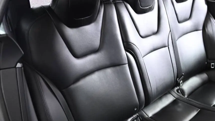 2019 Tesla Model S 5YJSA1E27KF304386