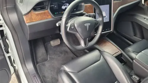 2018 Tesla Model X 5YJXCAE23JF115829