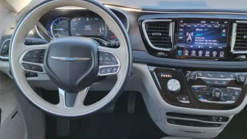 2018 Chrysler Pacifica 2C4RC1N76JR230238