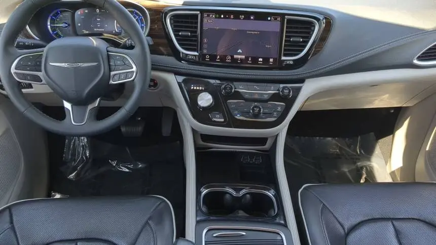 2023 Chrysler Pacifica 2C4RC1S7XPR558808
