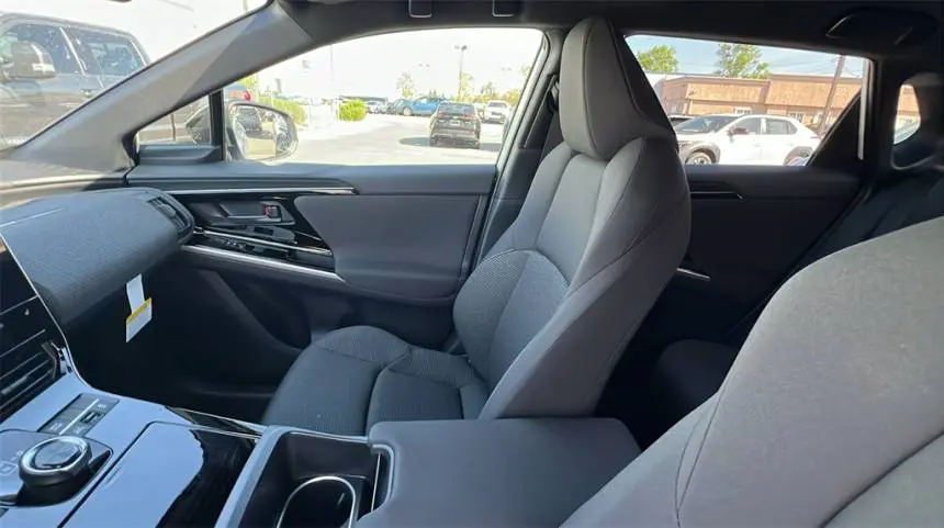 2025 Subaru Solterra JTMABABA4SA098666