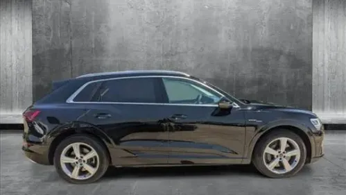 2019 Audi e-tron WA1VAAGEXKB012720