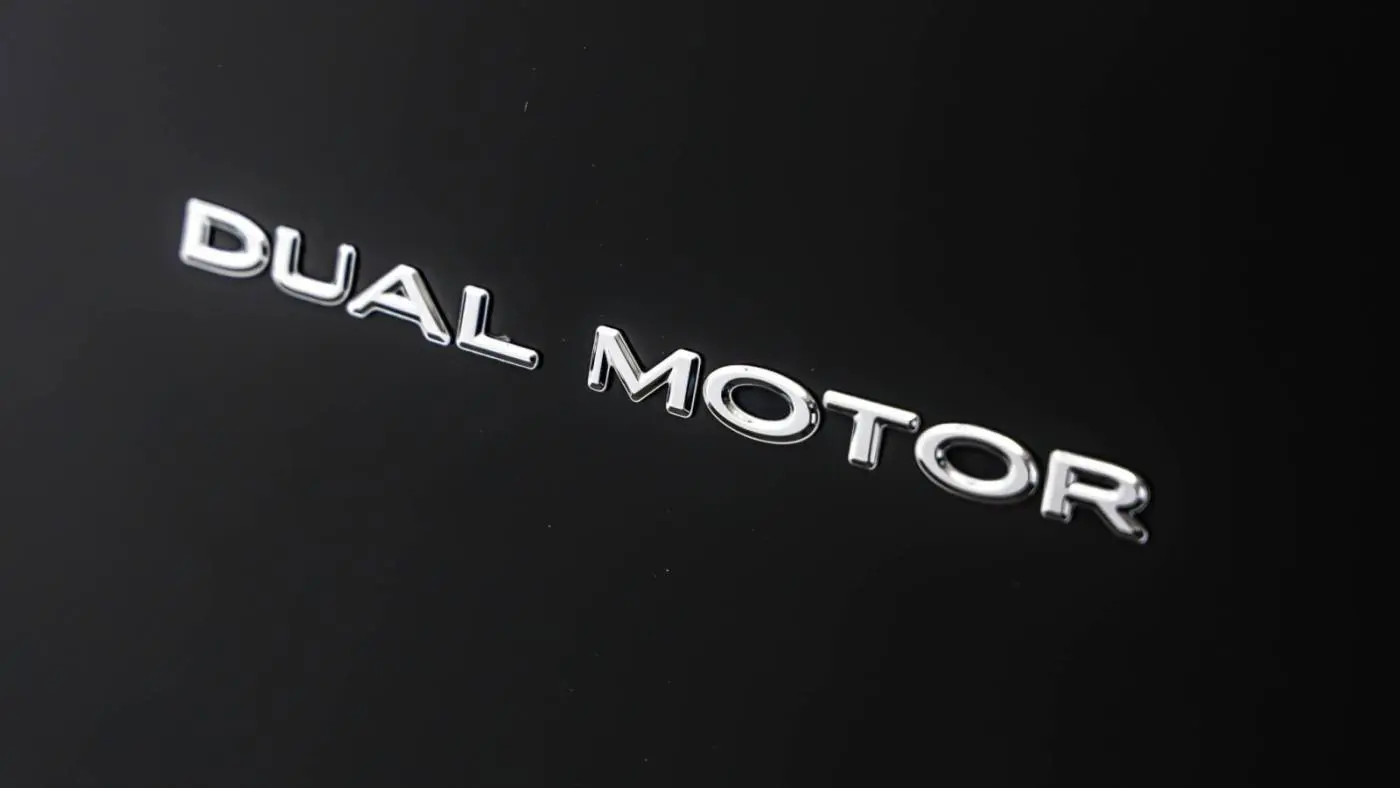 2021 Tesla Model Y 5YJYGDEE3MF214188