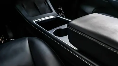 2021 Tesla Model Y 5YJYGDEE3MF214188