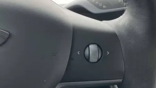 2021 Tesla Model Y 5YJYGDEE7MF197833