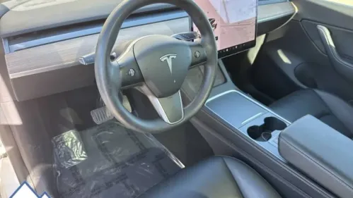 2021 Tesla Model Y 5YJYGDEE9MF149783