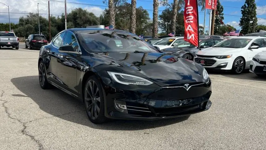 2018 Tesla Model S 5YJSA1E20JF297036