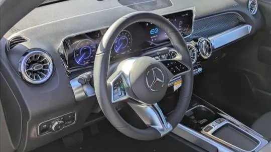 2025 Mercedes EQB W1N9M0KB7SN129135