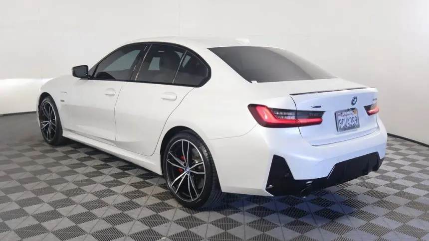 2023 BMW 3 Series 3MW39FS04P8D01581