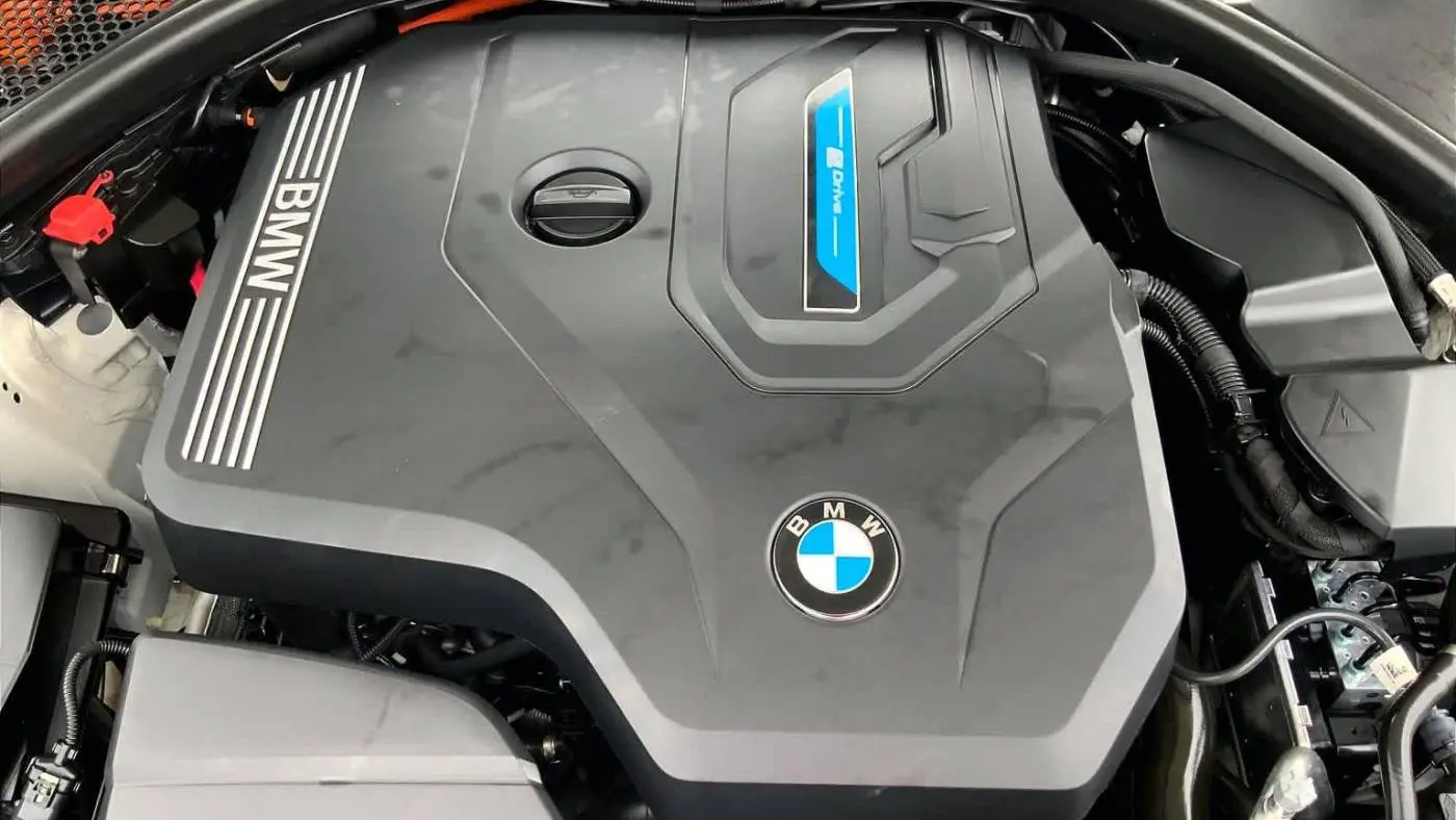 2024 BMW 3 Series 3MW39FF04R8E05565