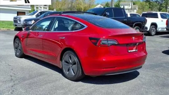 2018 Tesla Model 3 5YJ3E1EA8JF022305