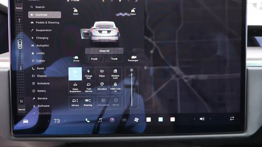 2022 Tesla Model X 7SAXCBE52NF334144