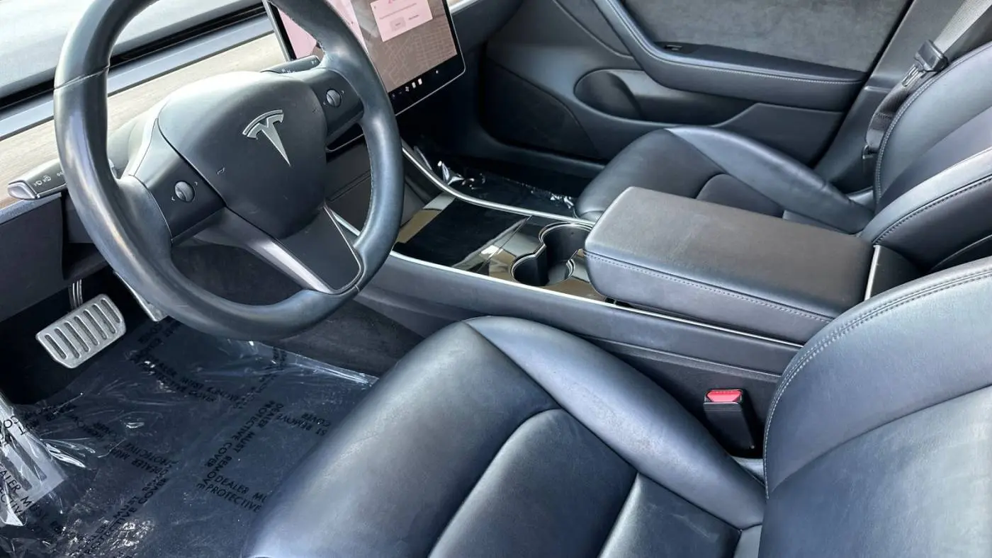 2018 Tesla Model 3 5YJ3E1EA5JF041359