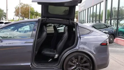 2022 Tesla Model X 7SAXCBE52NF334144