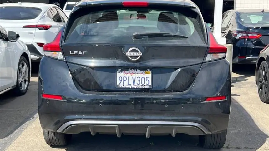 2025 Nissan LEAF 1N4AZ1BV1SC561663
