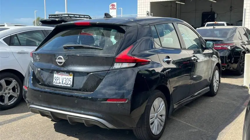 2025 Nissan LEAF 1N4AZ1BV1SC561663