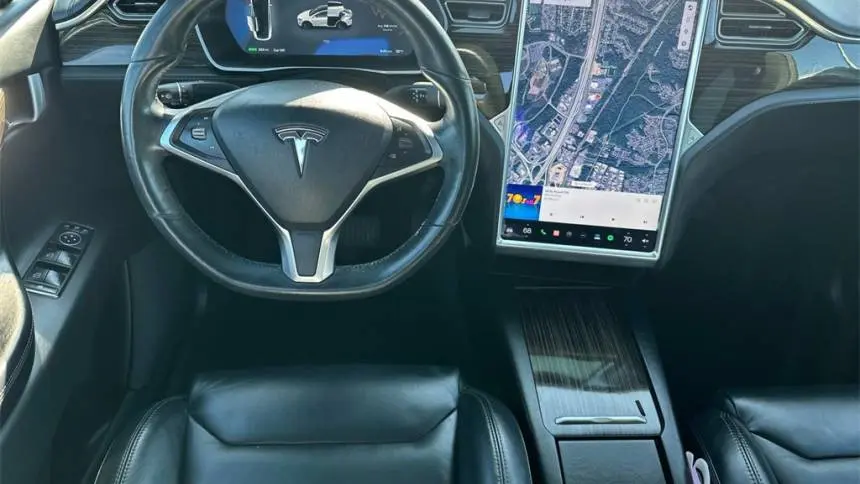 2016 Tesla Model X 5YJXCAE24GF005025