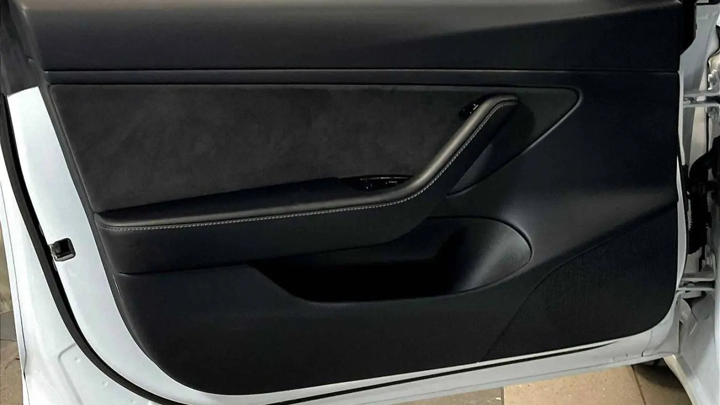 2019 Tesla Model 3 5YJ3E1EB8KF493445