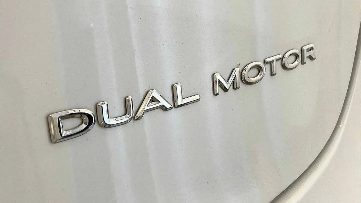 2019 Tesla Model 3 5YJ3E1EB8KF493445