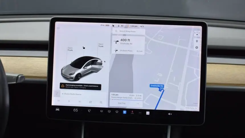 2018 Tesla Model 3 5YJ3E1EA5JF061384