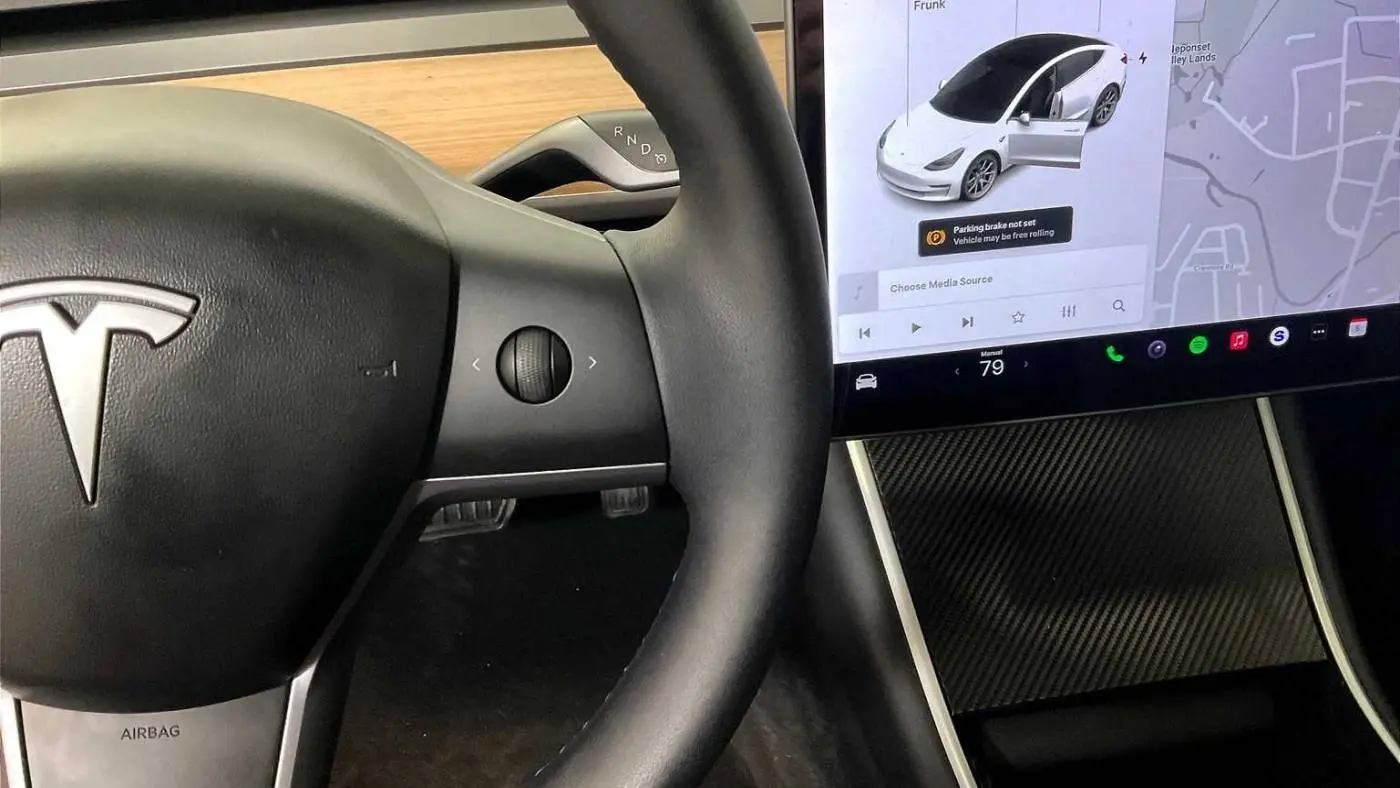 2019 Tesla Model 3 5YJ3E1EB8KF493445