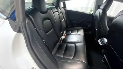 2019 Tesla Model 3 5YJ3E1EB8KF493445