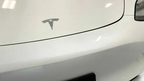 2019 Tesla Model 3 5YJ3E1EB8KF493445