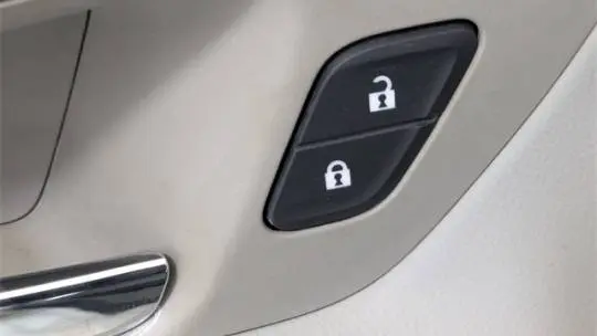 2018 Chevrolet VOLT 1G1RA6S58JU152983