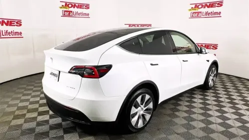 2021 Tesla Model Y 5YJYGDEE8MF117892