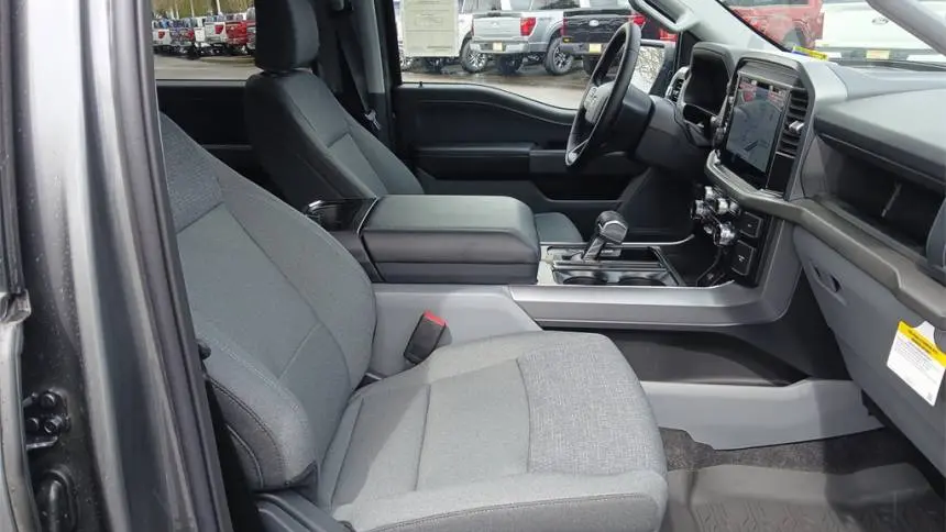 2025 Ford F-150 Lightning 1FTVW3LK7SWG01635