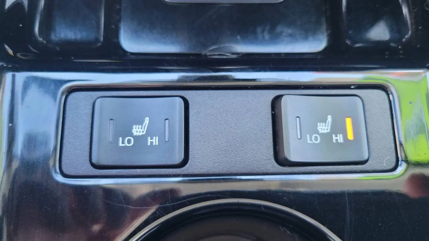 2022 Toyota Prius Prime JTDKAMFP2N3206573