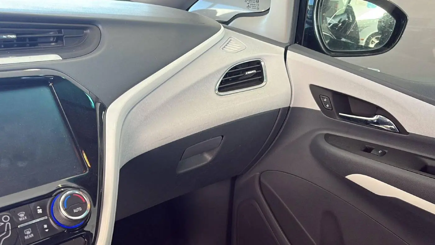 2017 Chevrolet Bolt 1G1FX6S00H4136468