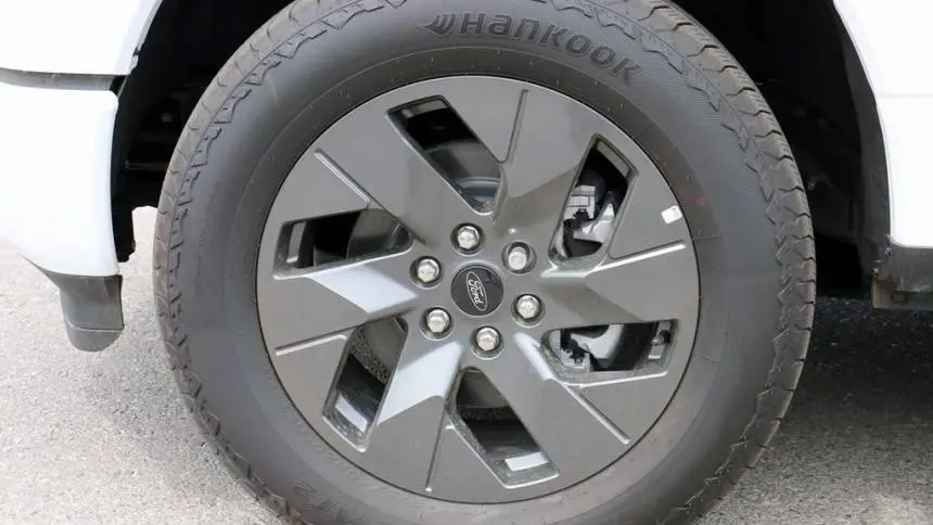 2024 Ford F-150 Lightning 1FTVW3LK5RWG21618