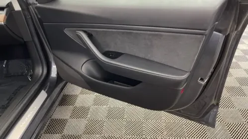 2018 Tesla Model 3 5YJ3E1EA1JF001781