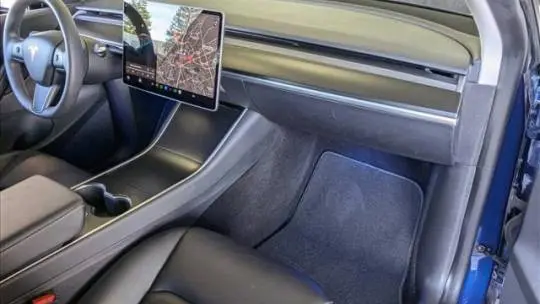 2021 Tesla Model Y 5YJYGDEE8MF078592