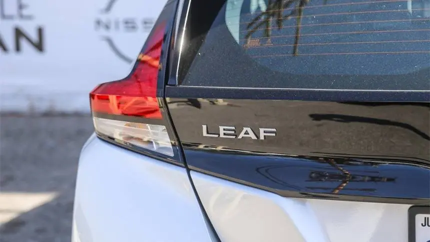 2023 Nissan LEAF 1N4CZ1CV9PC563465